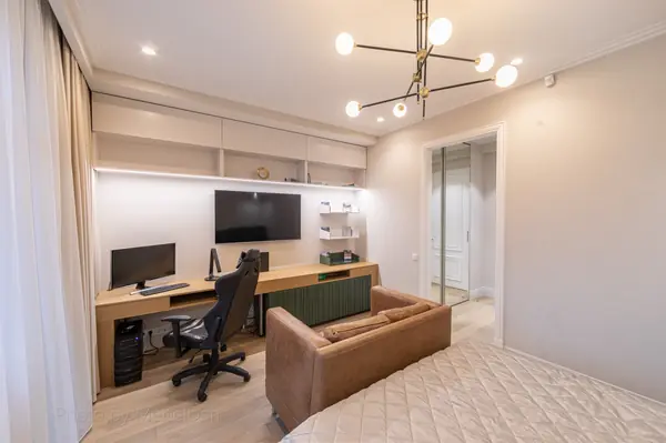 Добротная и умеренная классика на площади 160м2