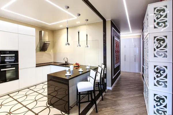 Кухня-коридор