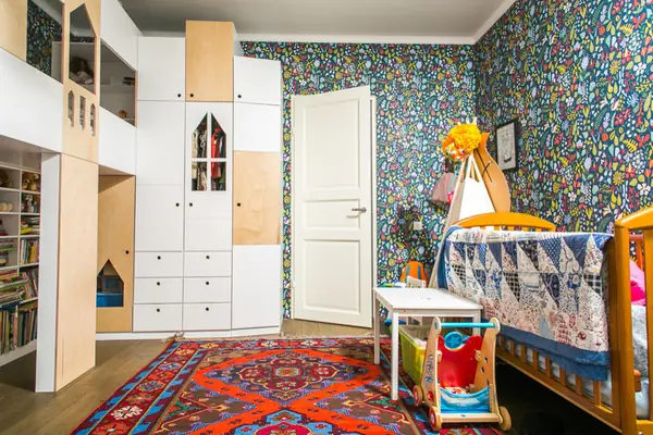 Дом-кровать для детской комнаты