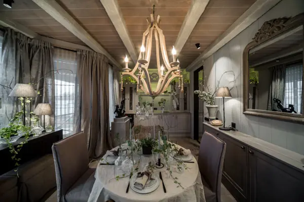 Кухня гостиная с камином