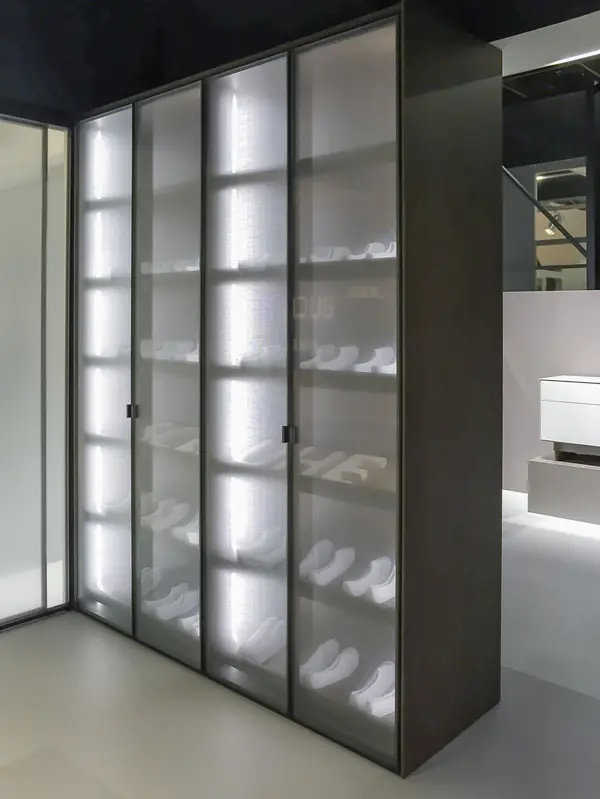 Складные и распашные двери raumplus