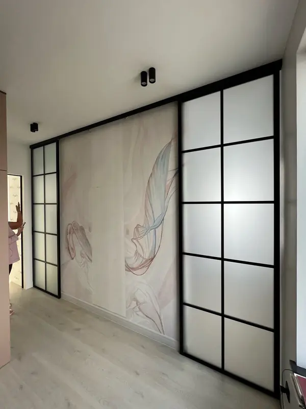 Раздвижная межкомнатная перегородка