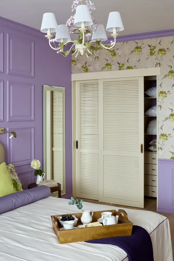 Квартира в нежных лавандовых тонах.