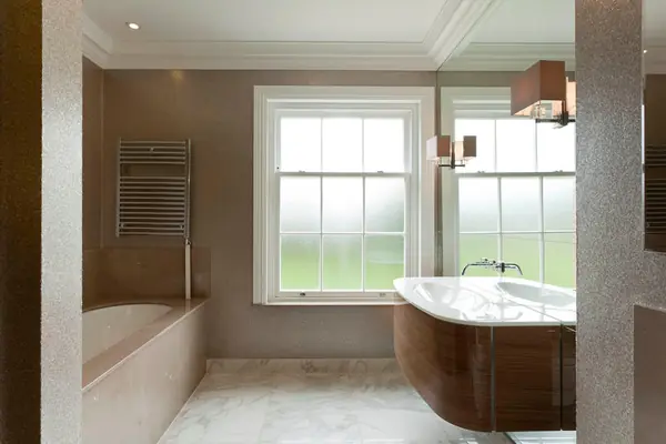 BISHOPSHEATH ENGLEFIELD GREEN