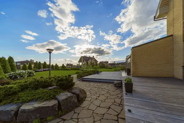 Участок с открытой планировкой