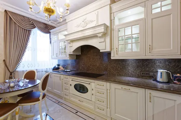 Victoria в теплых тонах