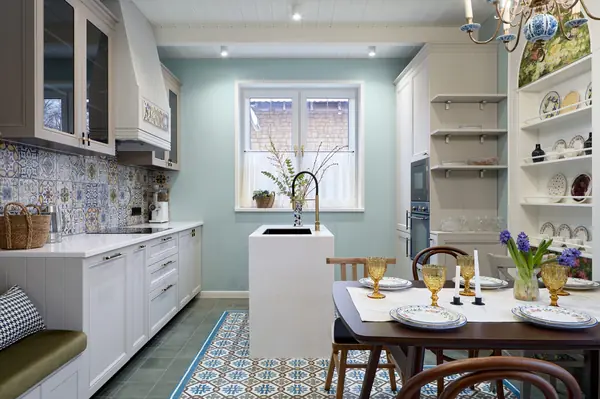 Кухня с котельной в шкафу