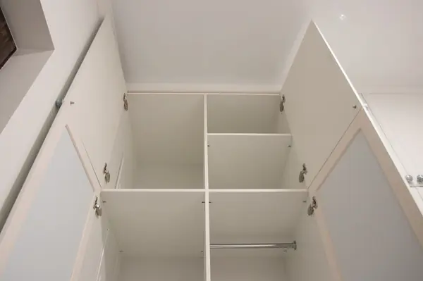 Прихожая в современной классике