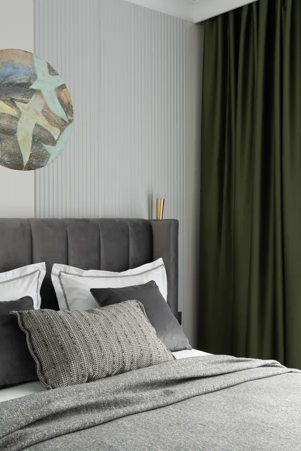 Неоклассика с акцентами индиго