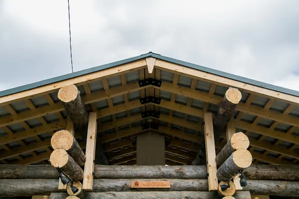 Парящий сруб