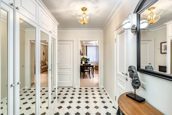 Квартира в аренду, которую сняли за один день: прихожая