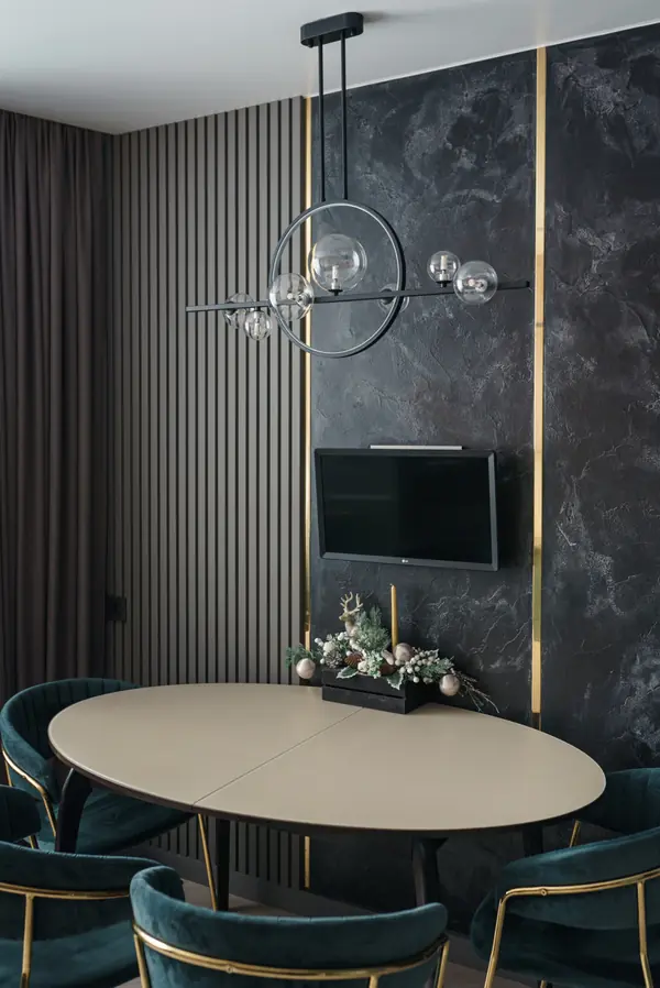 Темные акценты