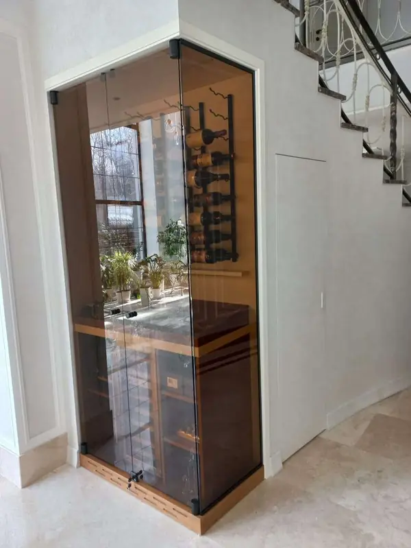 Винный шкаф