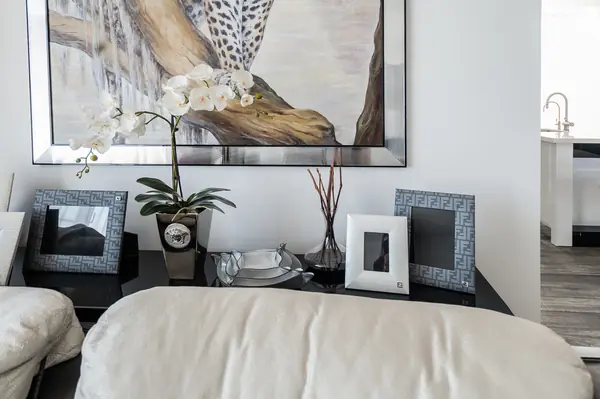 Дом с лошадиным бюстом