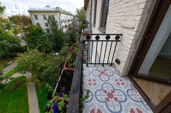 Старый фонд на набережной Черной речки