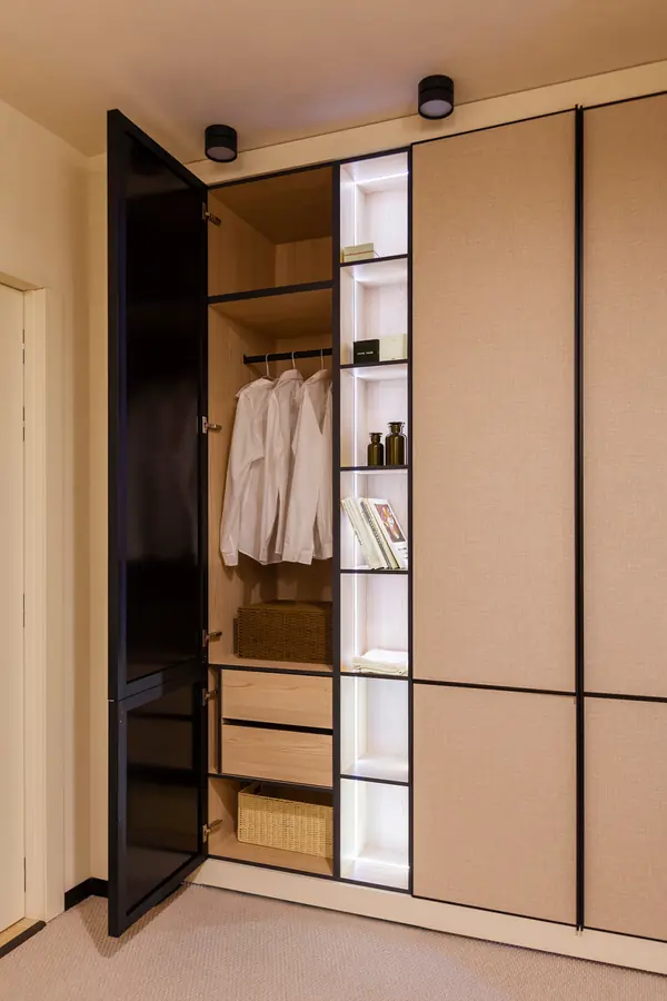 Добрая квартира - интерьер 49м² в доме XIX века