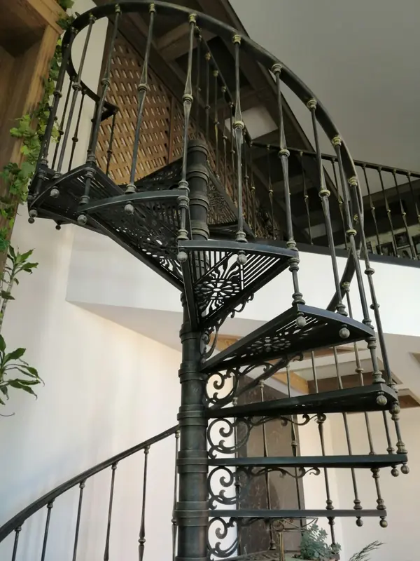 Лестница винтовая.