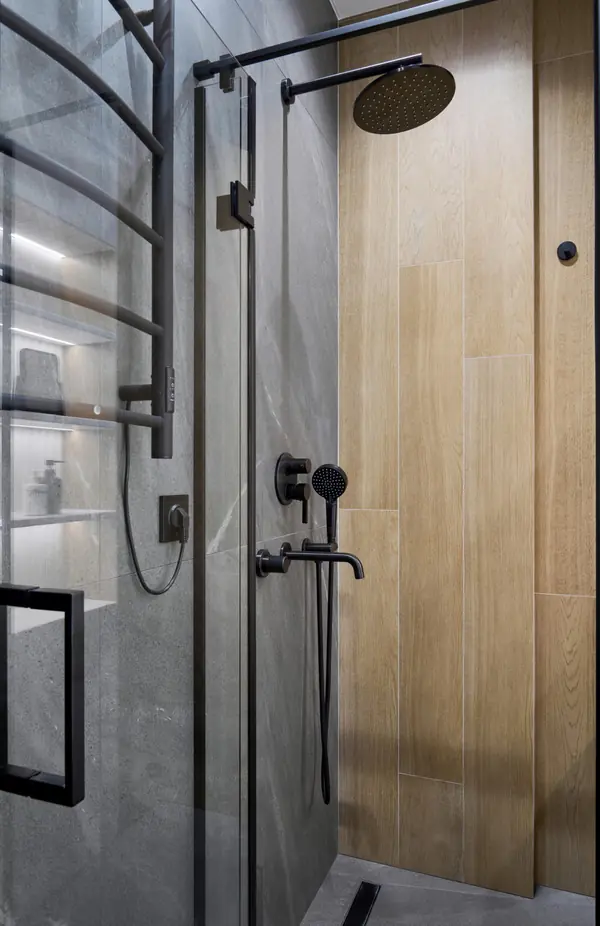 Светлая двухкомнатная квартира 60 кв.м. с панорамными окнами