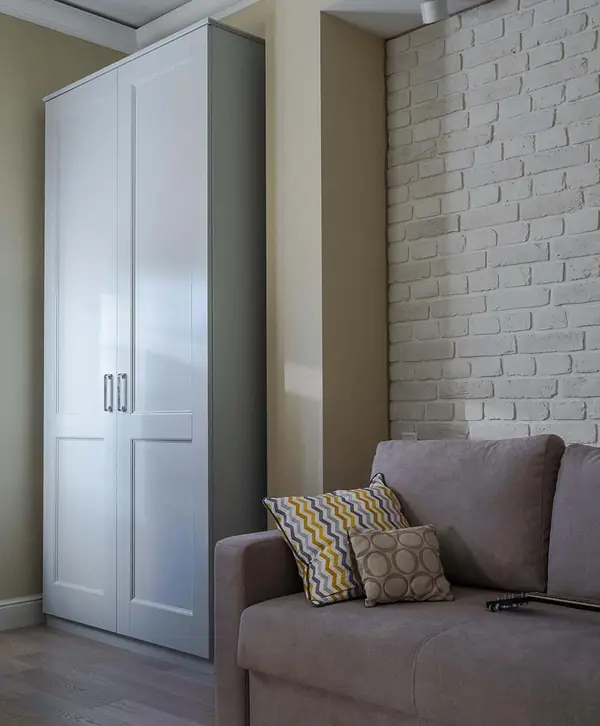 Шкаф из МДФ с отделкой эмалью для детской комнаты