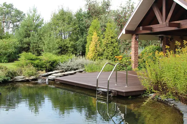 Цветущий летний сад