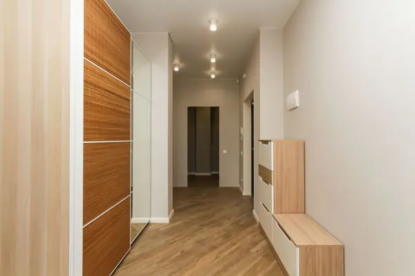 Коридор в 3х-комнатной квартире | 74м2 в ЖК Маковского