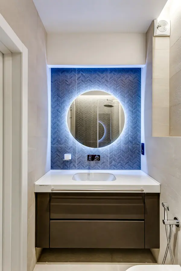 Фото реализации проекта "Квартира в доме с часами"