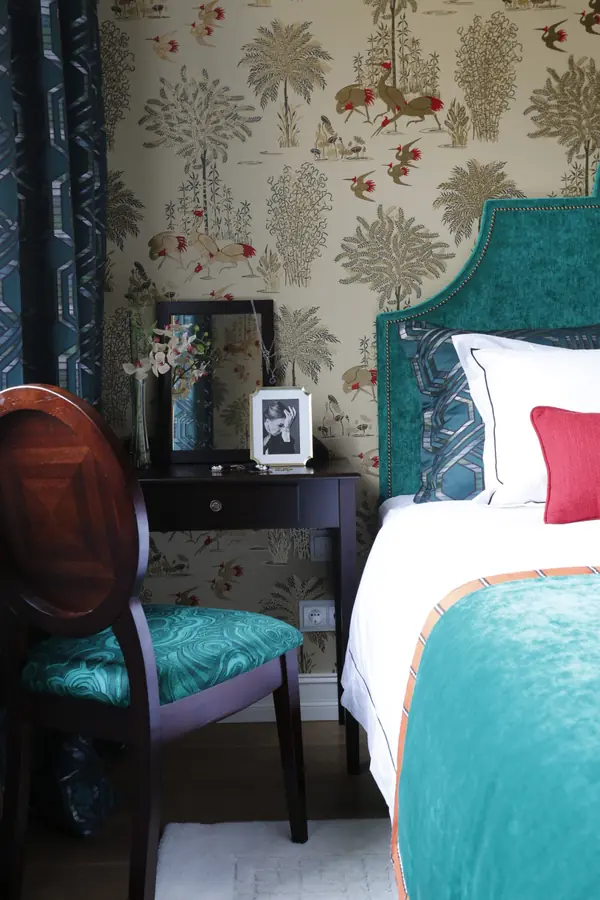 Романтичная "Сталинка" с окнами в Нескучный сад.