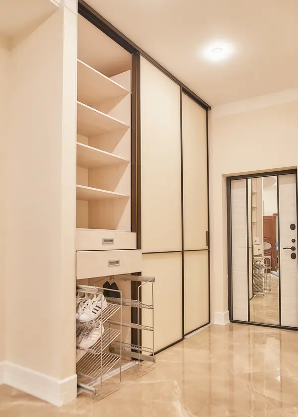 Шкаф-купе raumplus