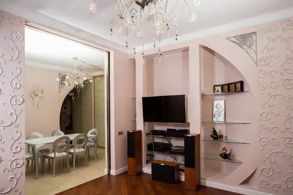 6-ТИ КОМНАТНАЯ КВАРТИРА 138,3 М2 В ЖИЛОМ КОМПЛЕКСЕ "ЕЛЕНА"