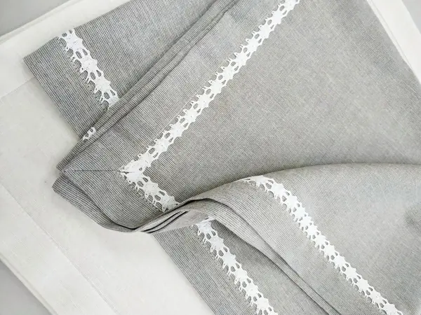 Скатерти и столовое белье