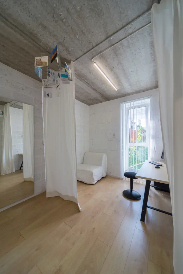 Квартира архитектора с садом и винтажной мебелью