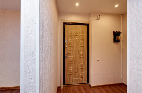 Косметический ремонт прихожей 1