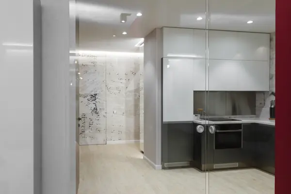 КВАРТИРА ДЛЯ МОЛОДОЙ ДЕВУШКИ