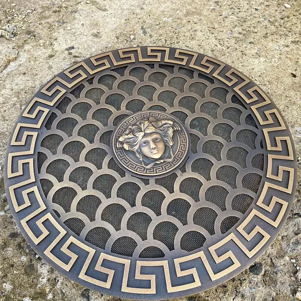 Декоративные решетки Versace