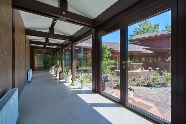 дом фахверк с бассейном