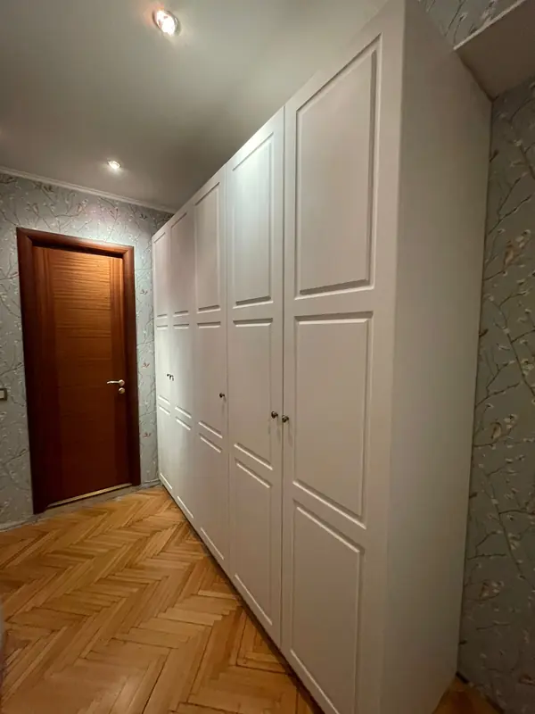 Распашные шкафы