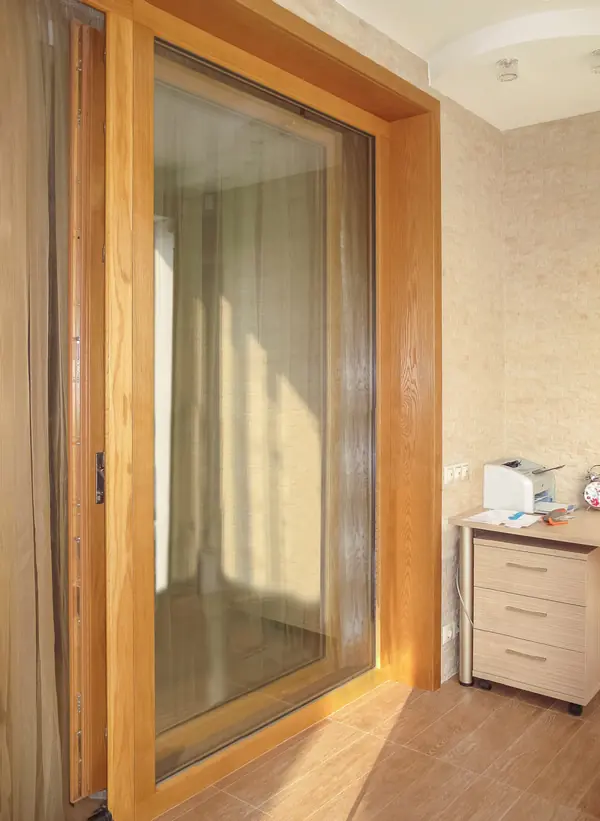 Два портала PSK и окна из лиственницы в квартиру