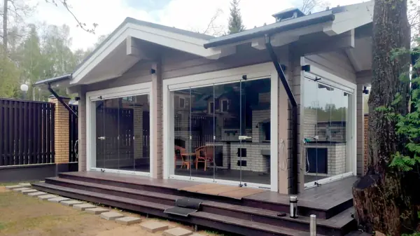 Гриль-домик с камином и печью