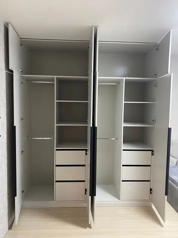 Шкаф в спальне Шуваловский проспект д.88