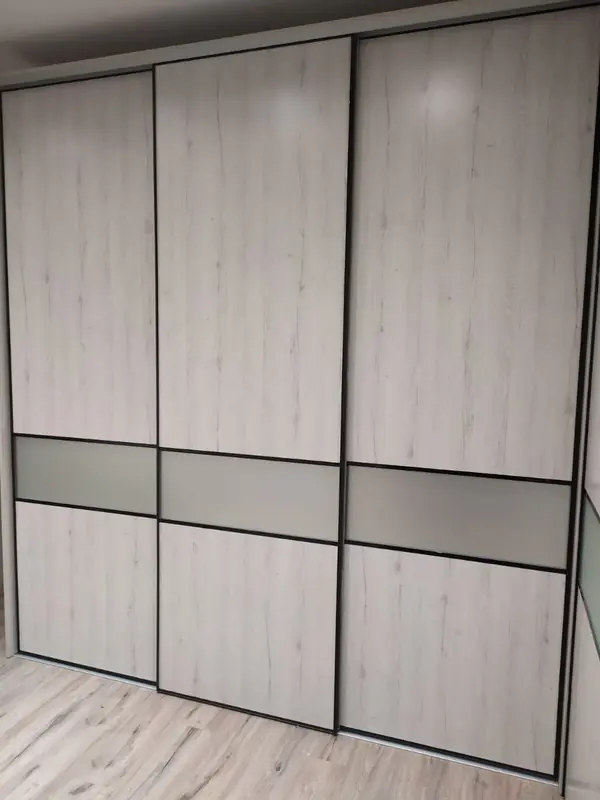 Угловой шкаф-купе, мебель для прихожей