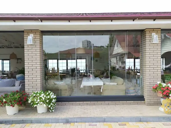 Безрамное остекление