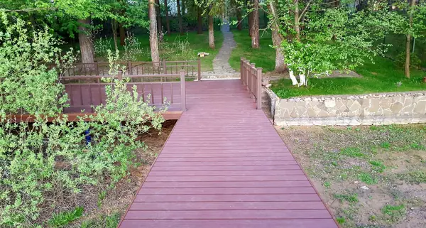 Причал из террасной доски, Бережки