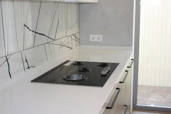 Кухонная столешница и остров из кварцевого агломерата Technistone (Чехия)