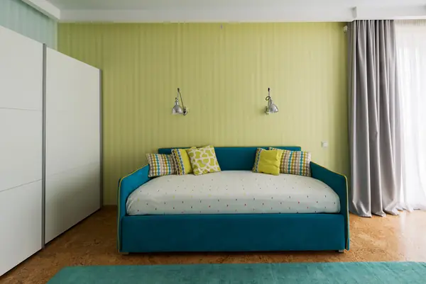 Вопреки правилам