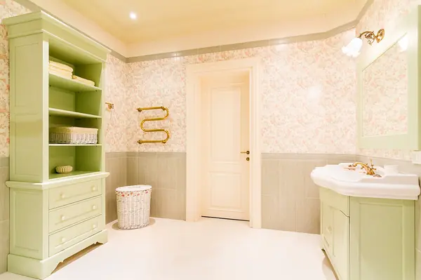 Тумба и пенал в стиле Прованс.