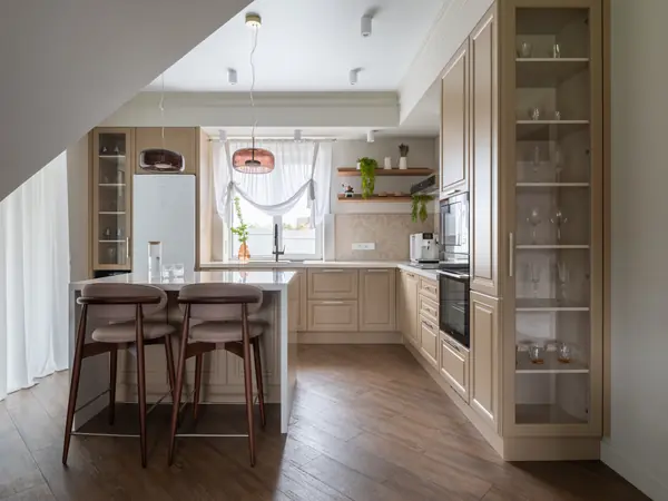 Двухэтажный дом с террасой площадью 170 м²