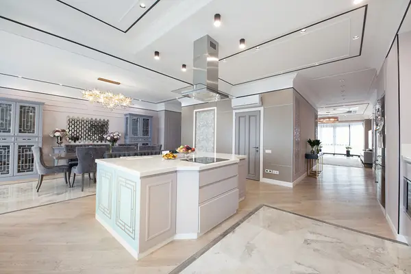 Апартаменты с «Цветущим миндалем»