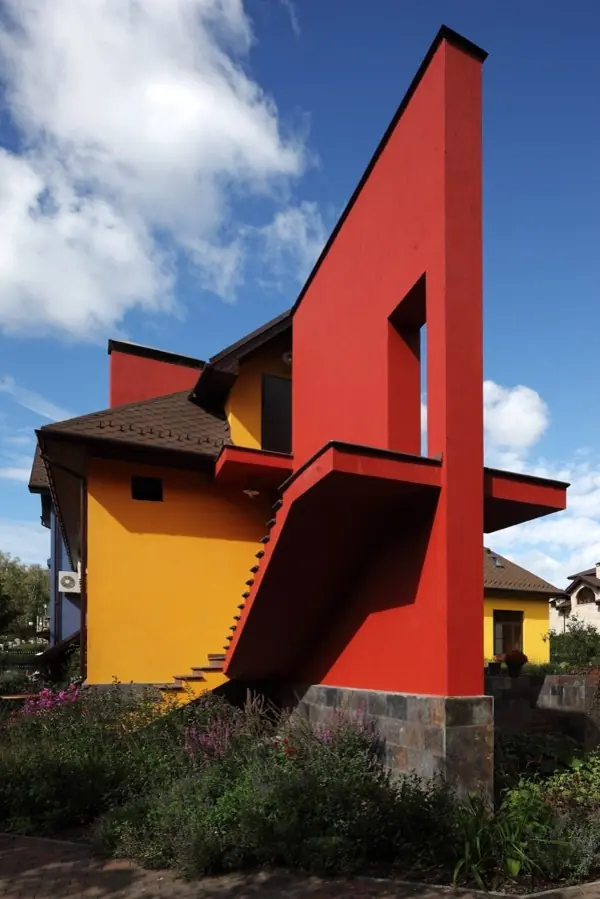 A country home near Moscow for a large family and guests