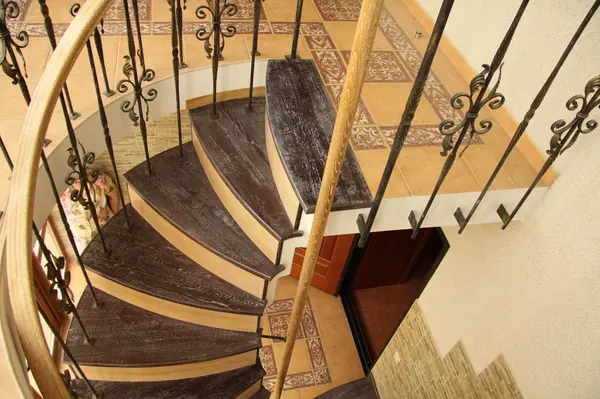 Smart-бетон лестница