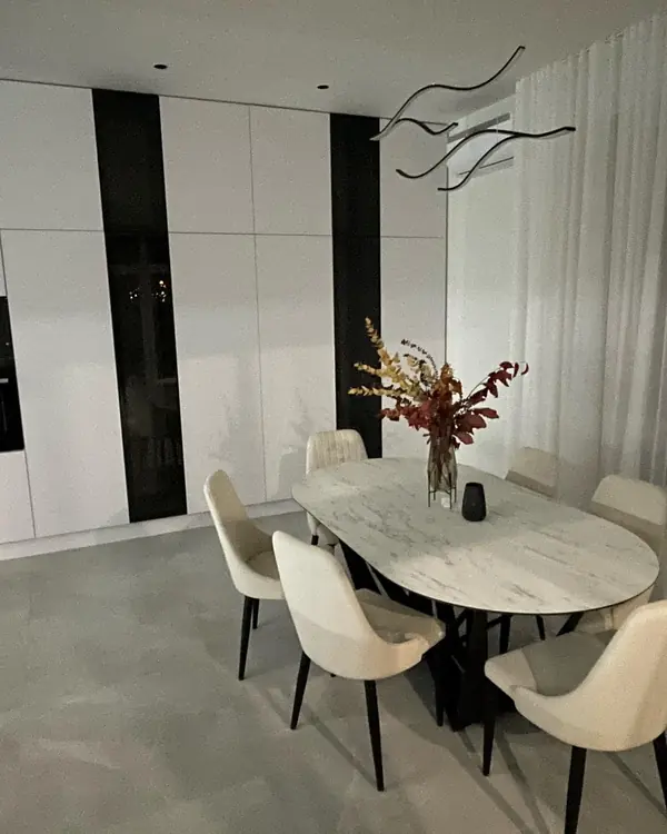 Программа "высокий бонус" в действии - кухня и гардеробная в современном стиле